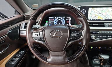 ES300h 7th Generation