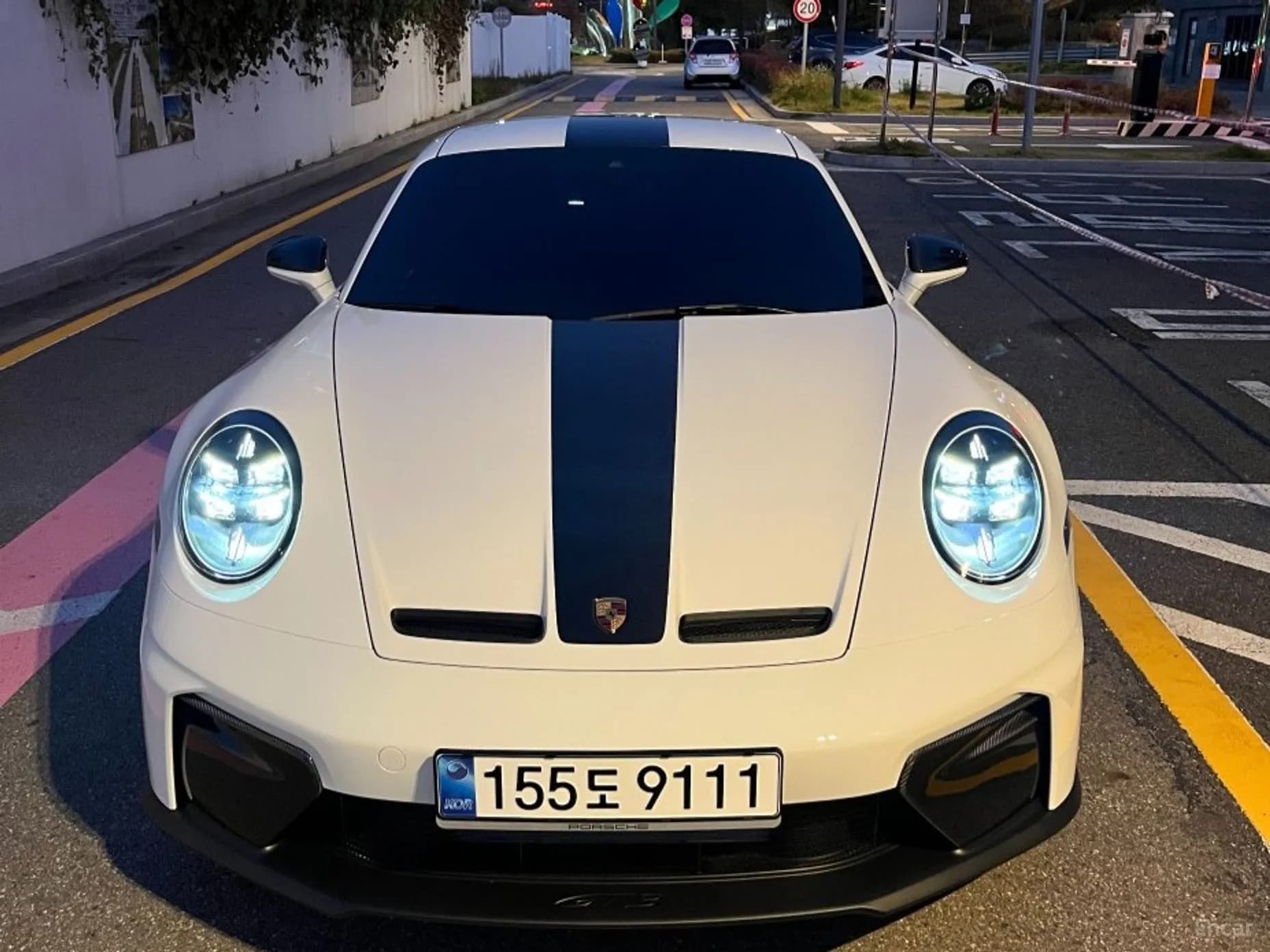 911 (992)