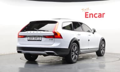 V90 Cross Country