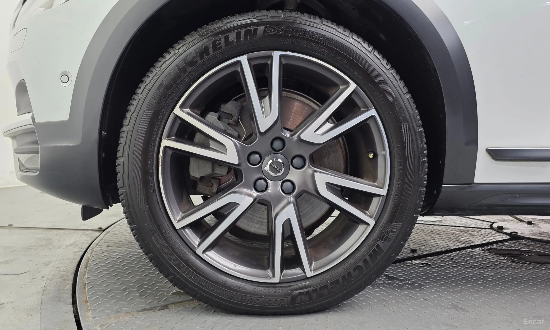 V90 Cross Country