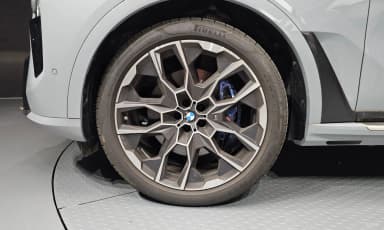 X7 (G07)