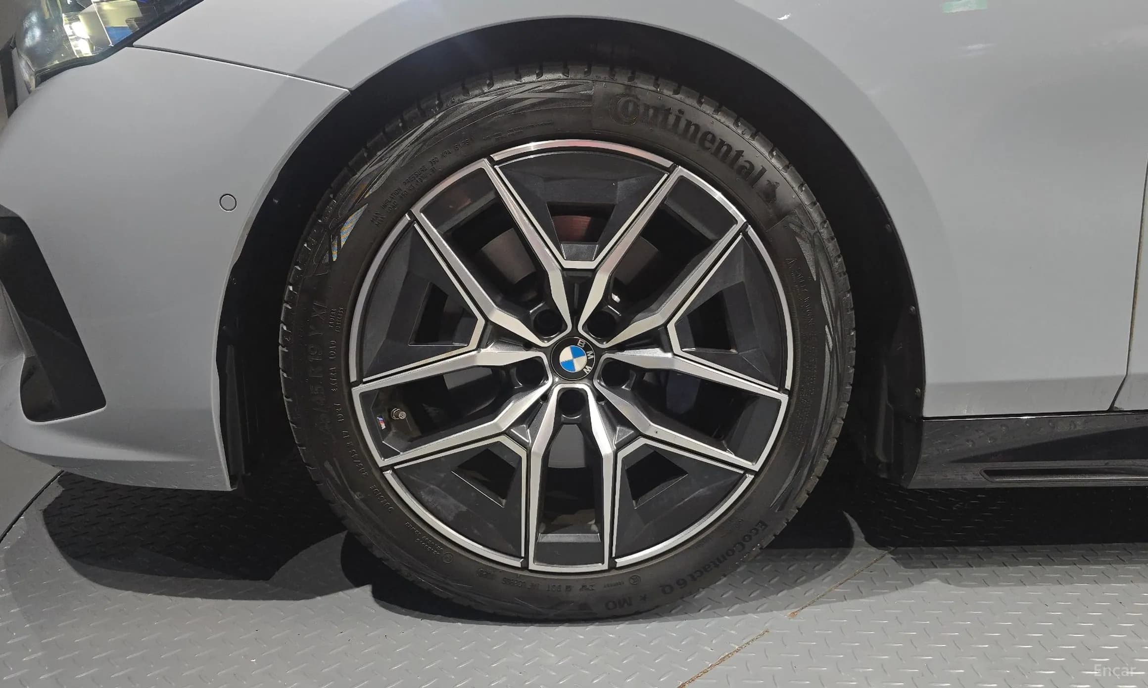 5 Series (G60)