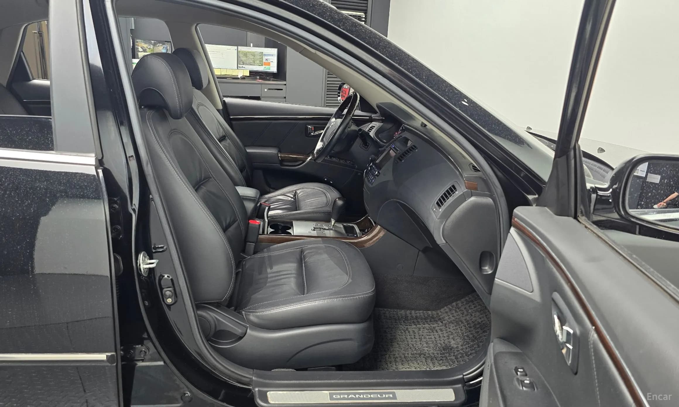 Grandeur New Luxury
