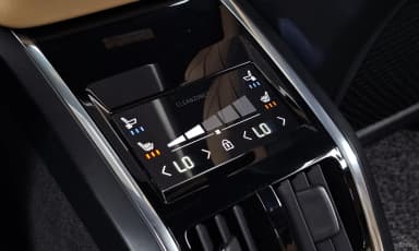 S90