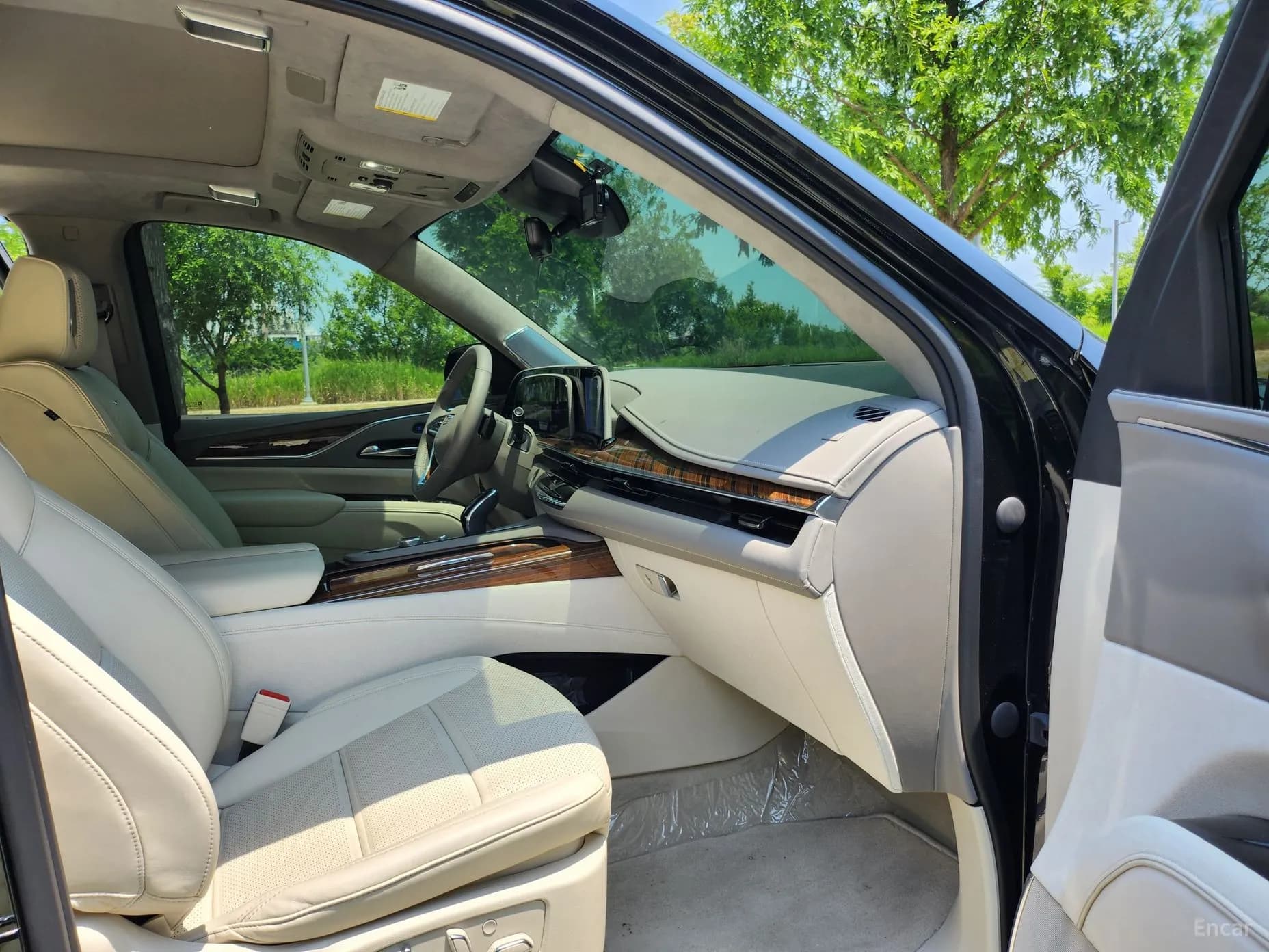 Escalade 5th Generation