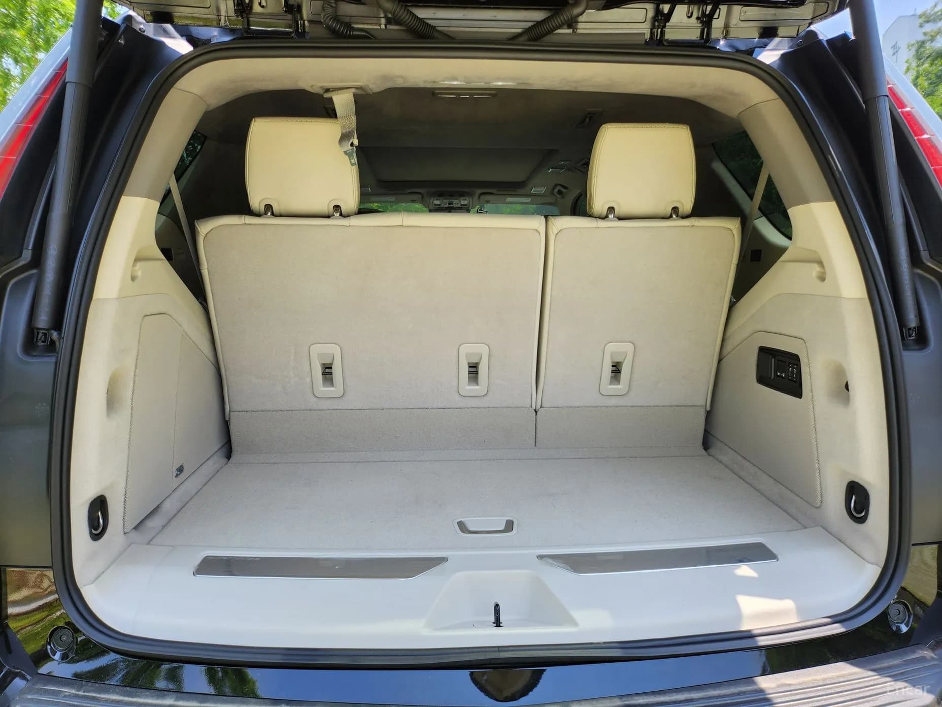 Escalade 5th Generation