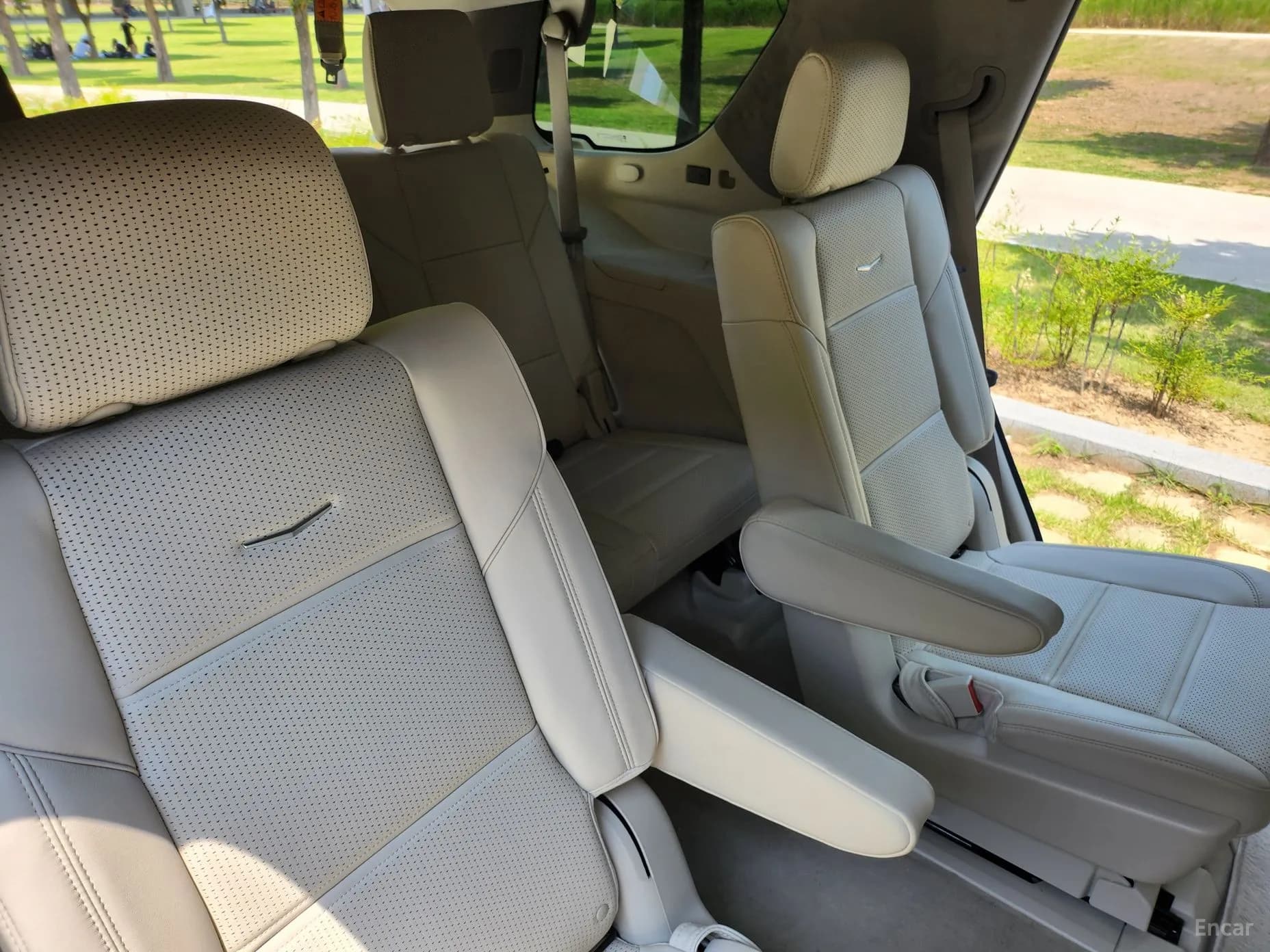 Escalade 5th Generation