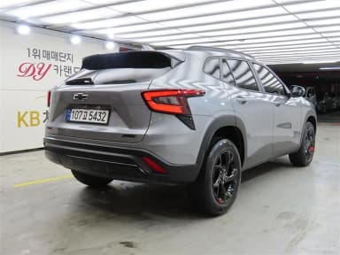 Trax Crossover