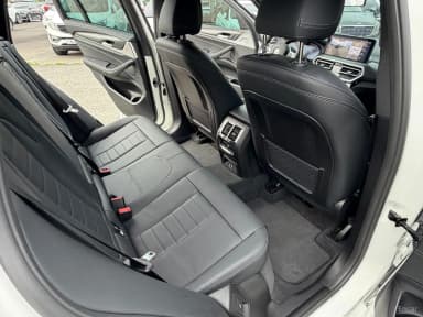 X4 (G02)