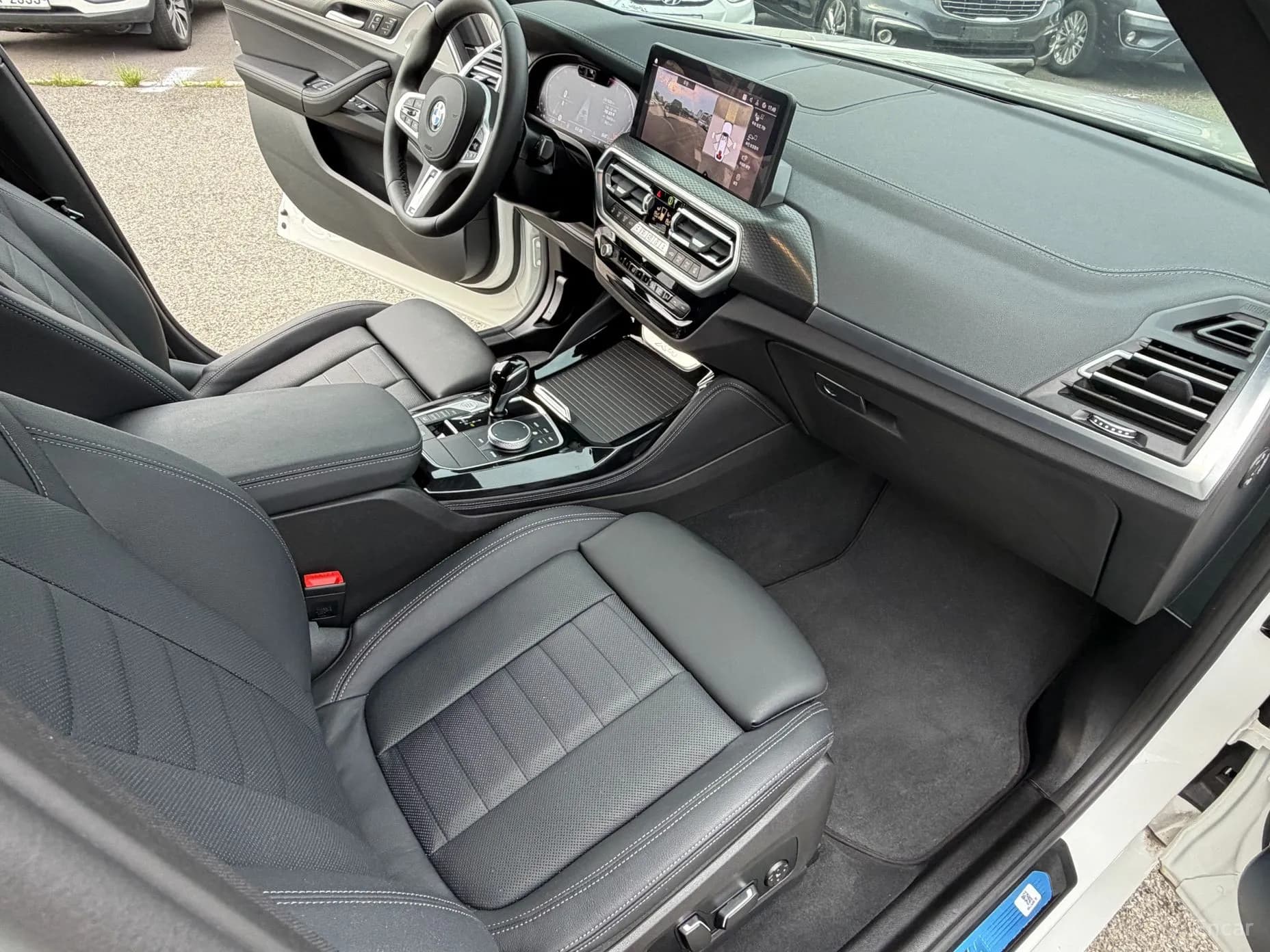 X4 (G02)