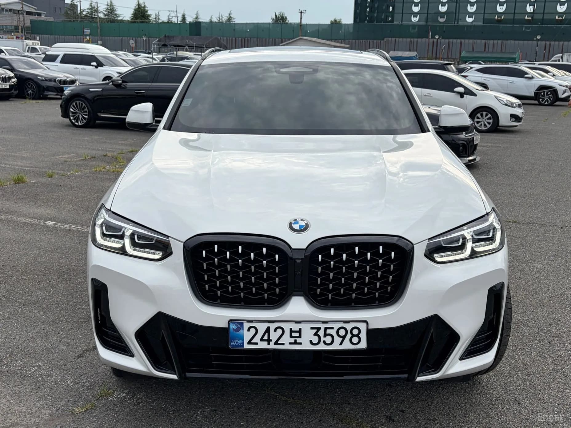 X4 (G02)
