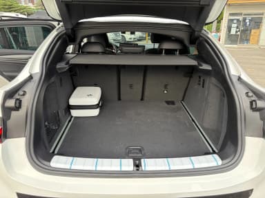X4 (G02)