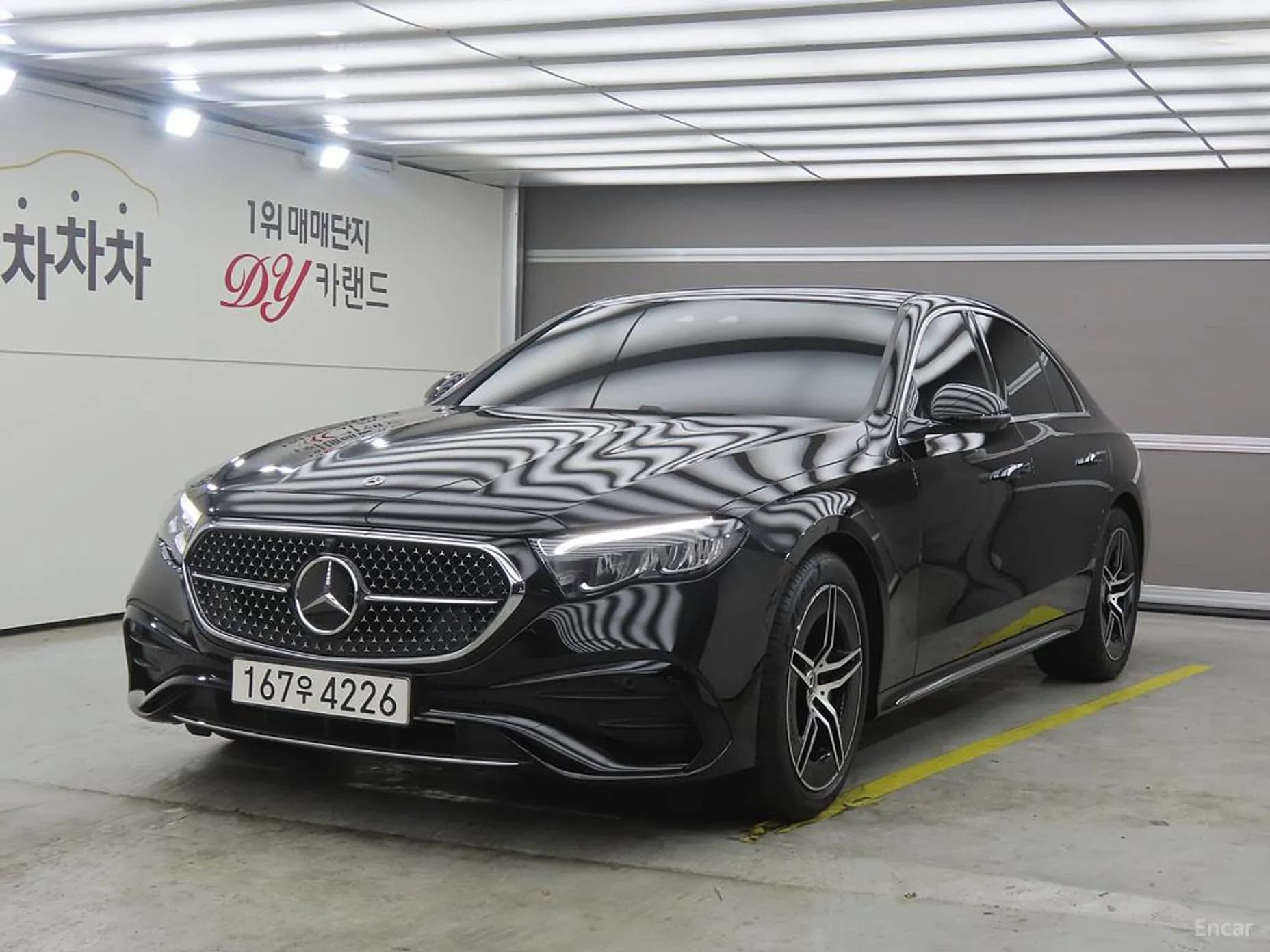 E-Class W214