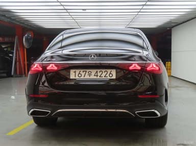 E-Class W214