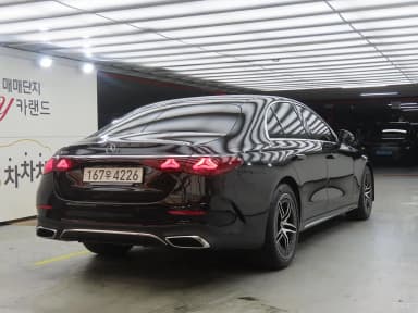 E-Class W214