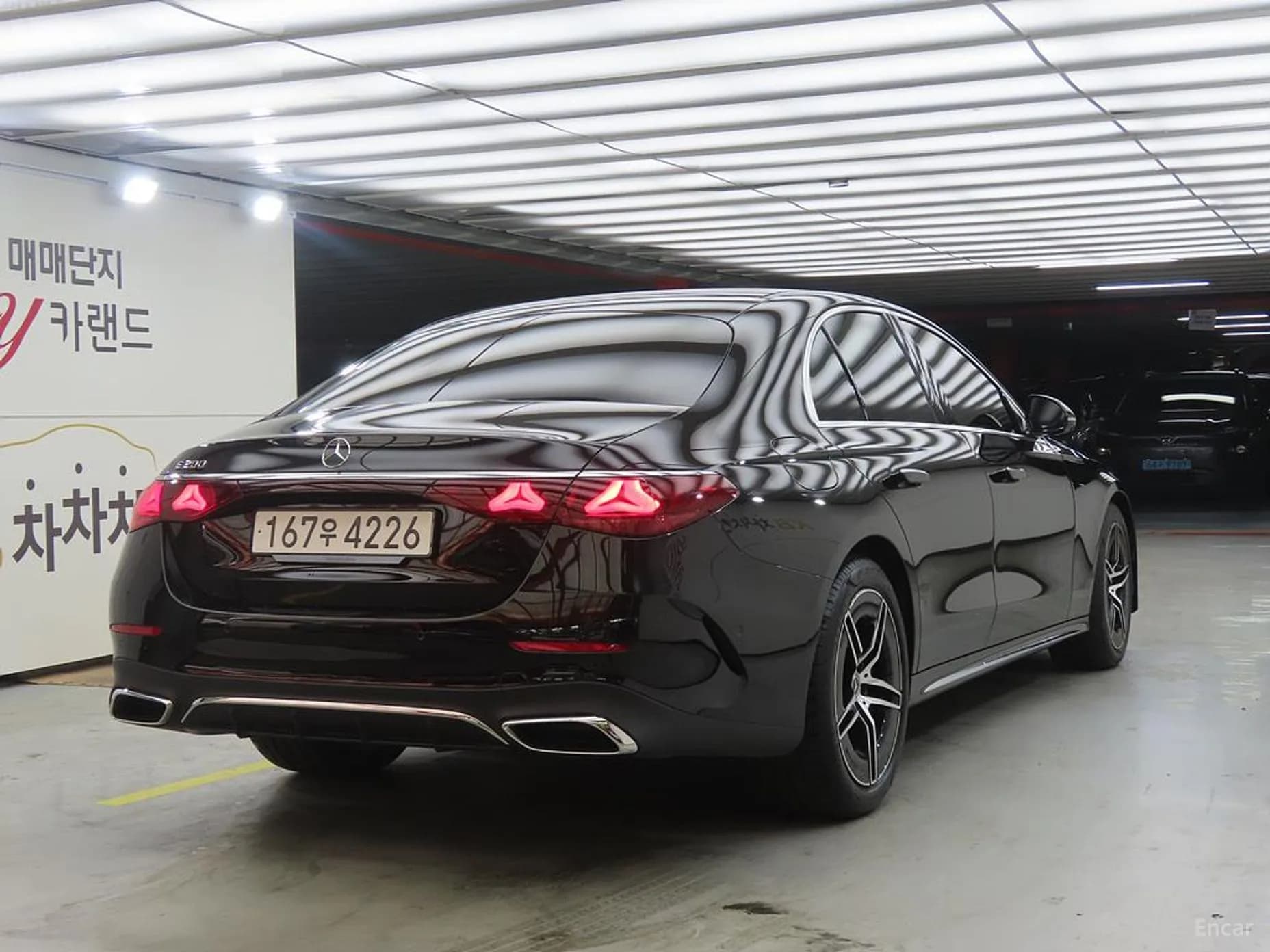 E-Class W214