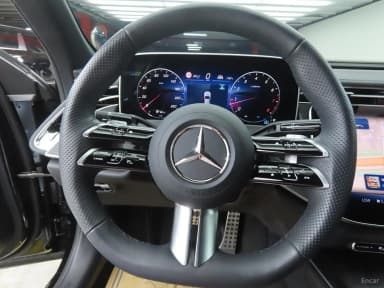 E-Class W214
