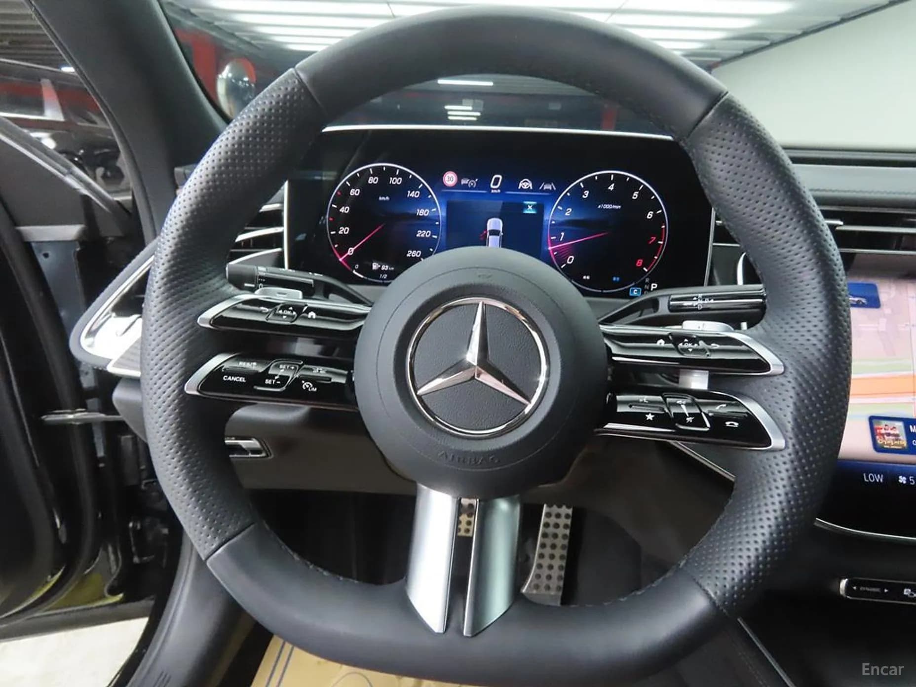 E-Class W214