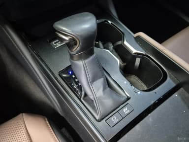 ES300h 7th Generation