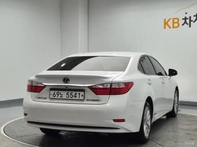 New ES300h