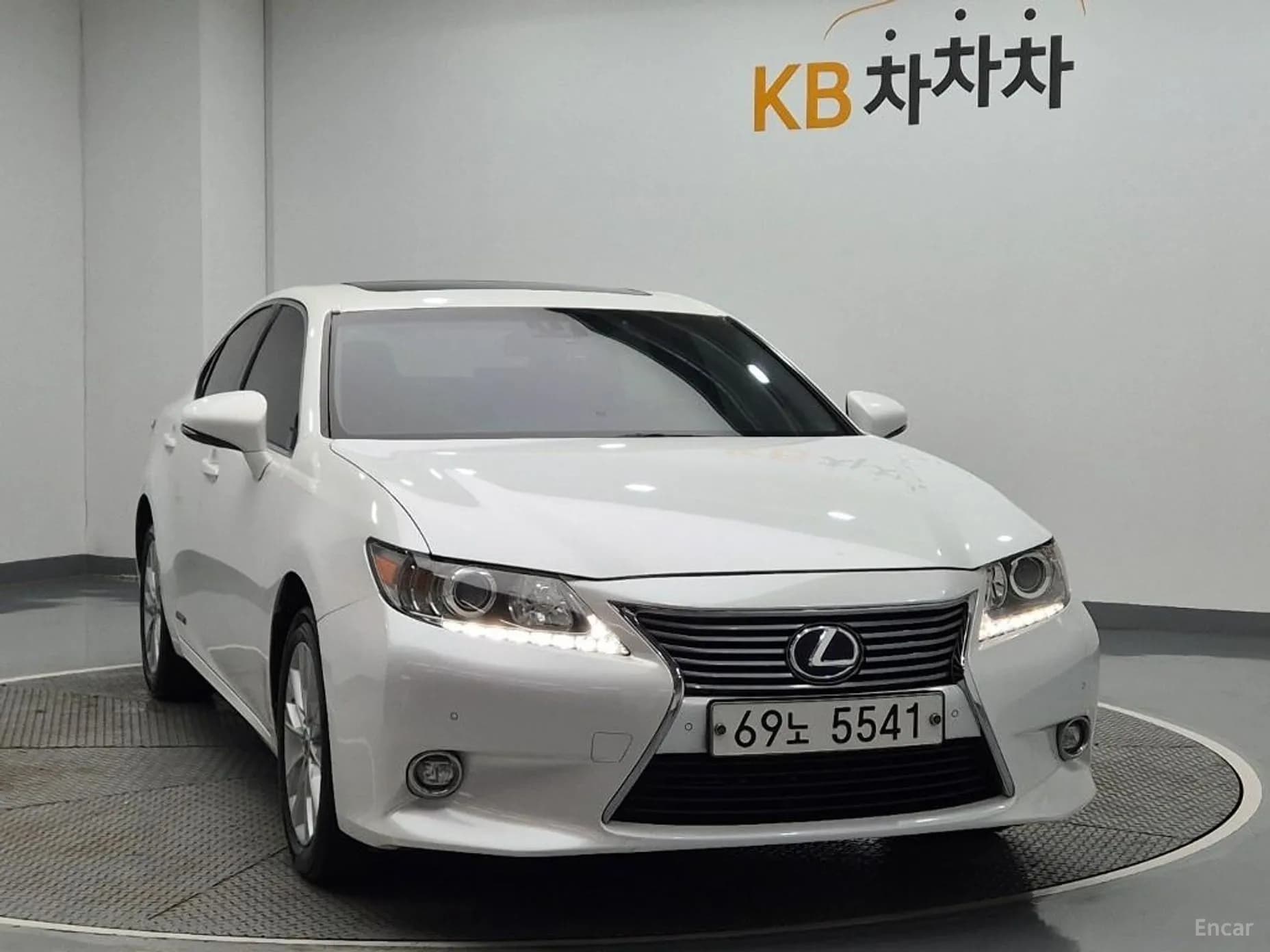 New ES300h