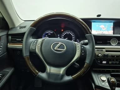 New ES300h