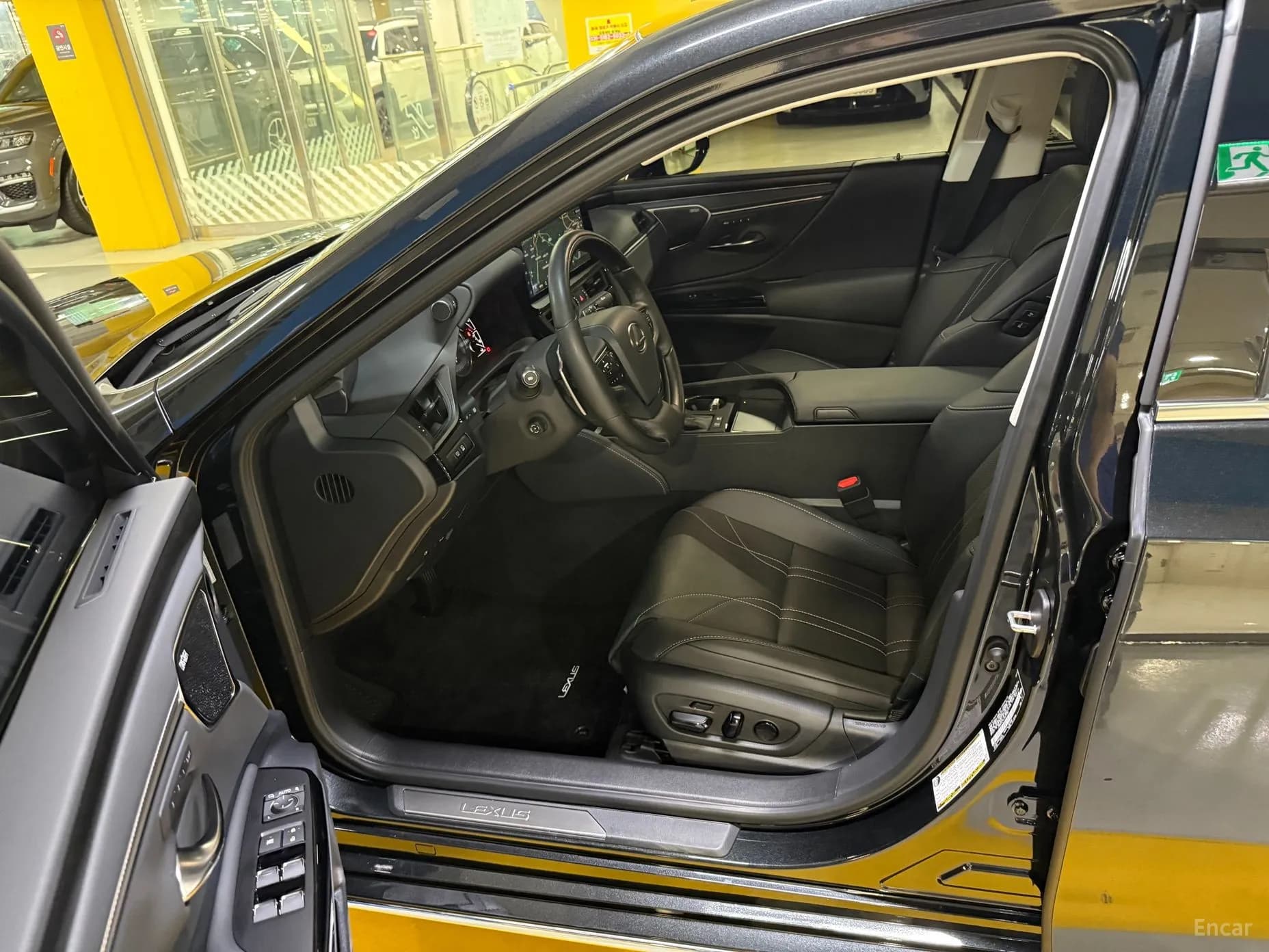 ES300h 7th Generation
