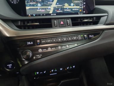 ES300h 7th Generation