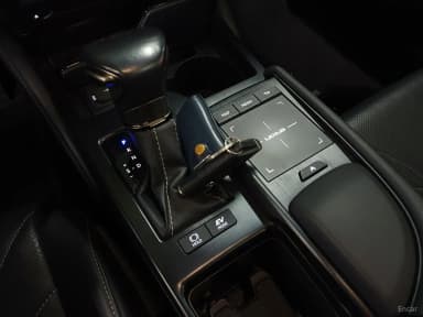 ES300h 7th Generation