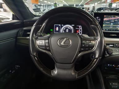 ES300h 7th Generation