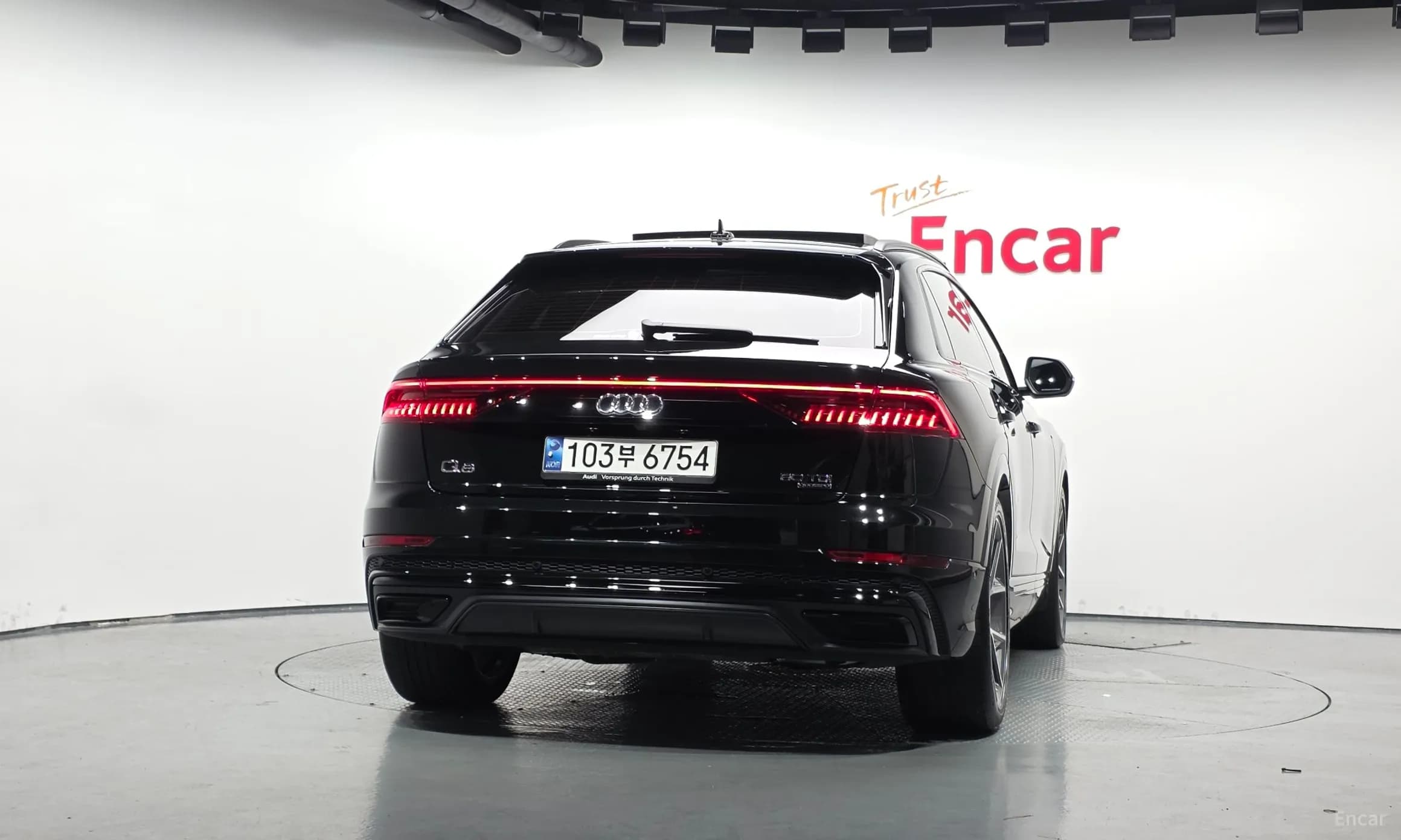 Q8 (4M)