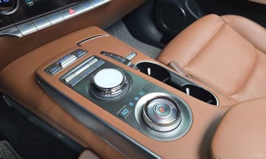 GV70