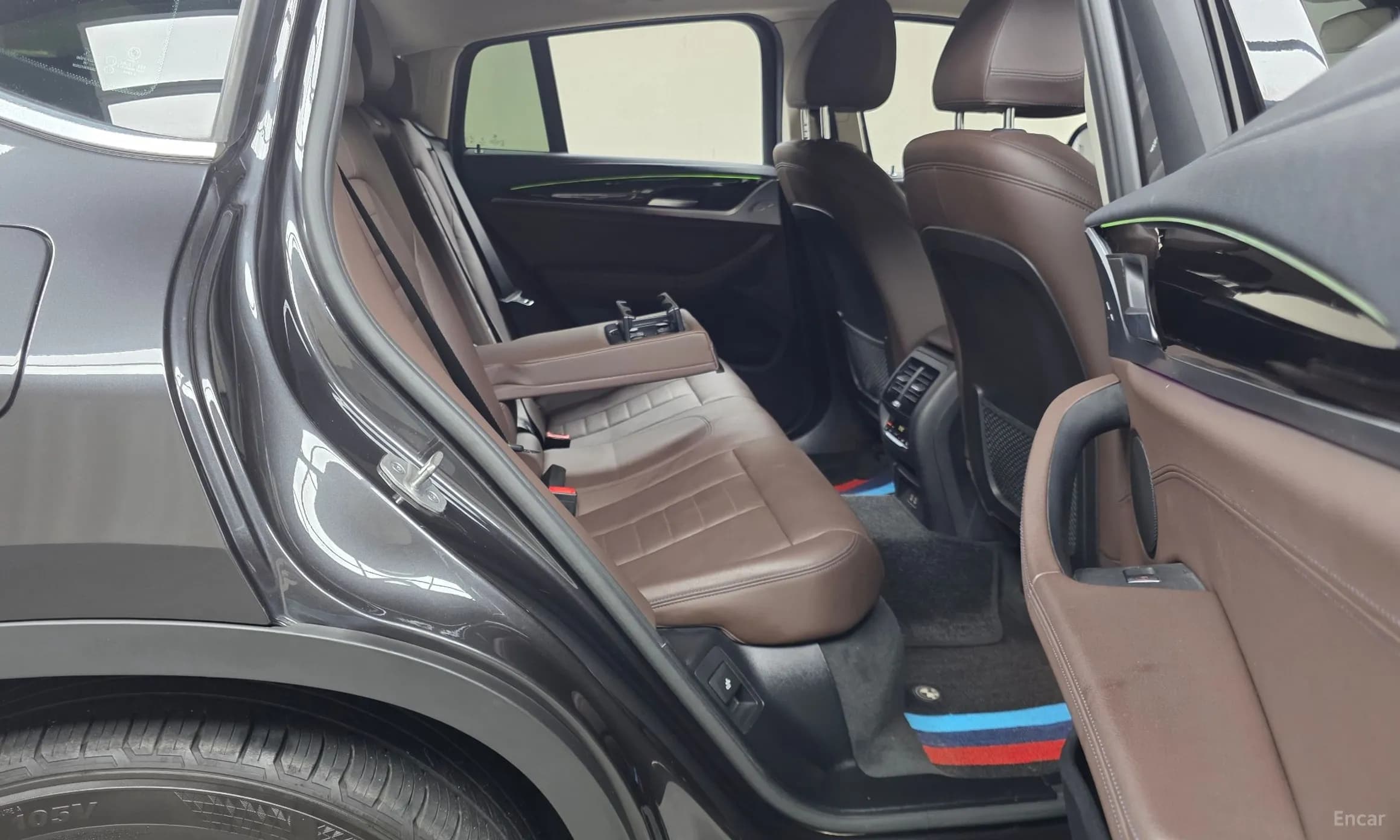 X4 (G02)
