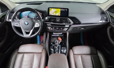 X4 (G02)