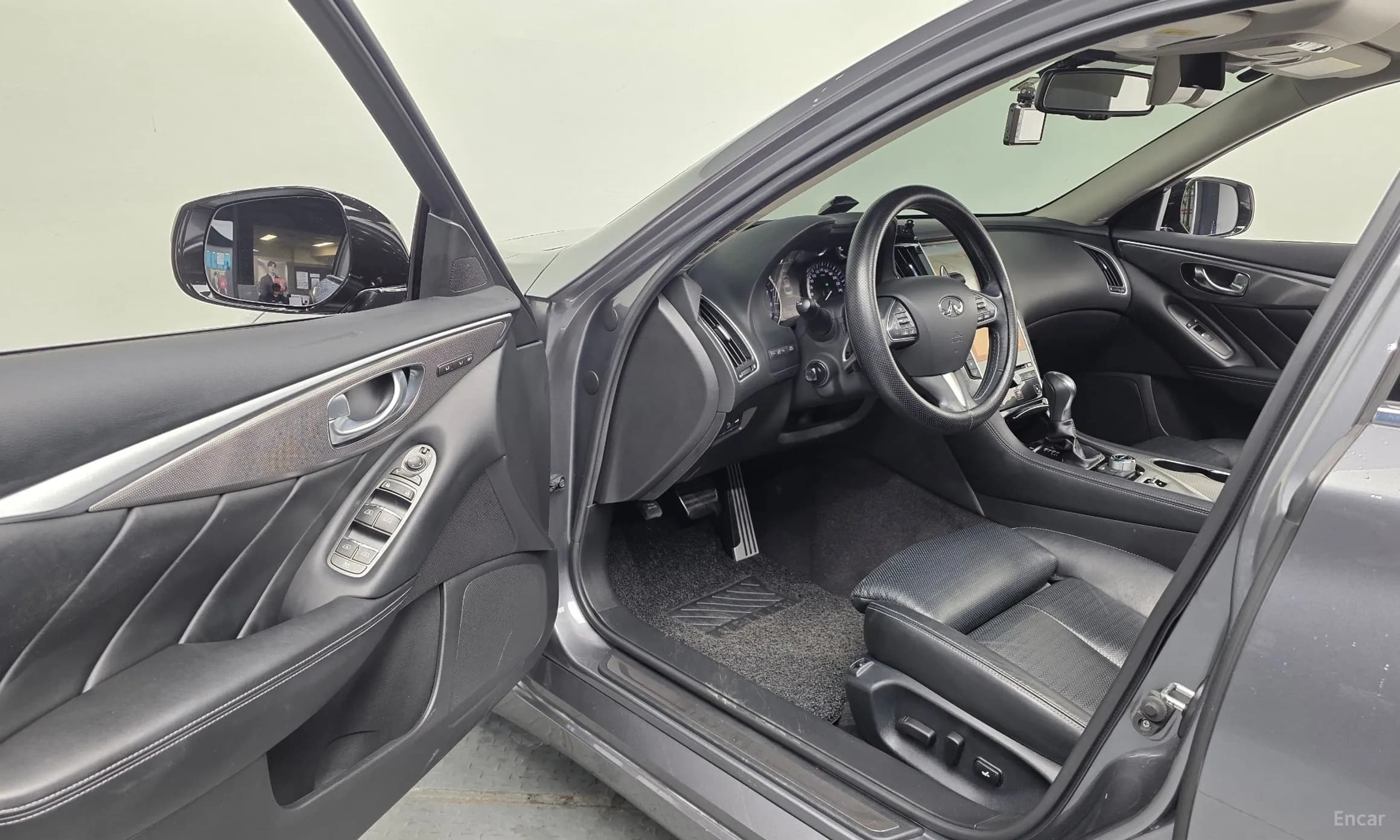 Q50