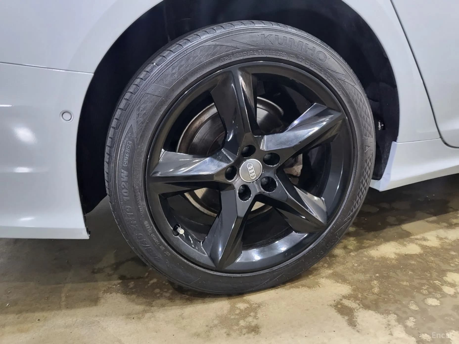 A6 (C8)