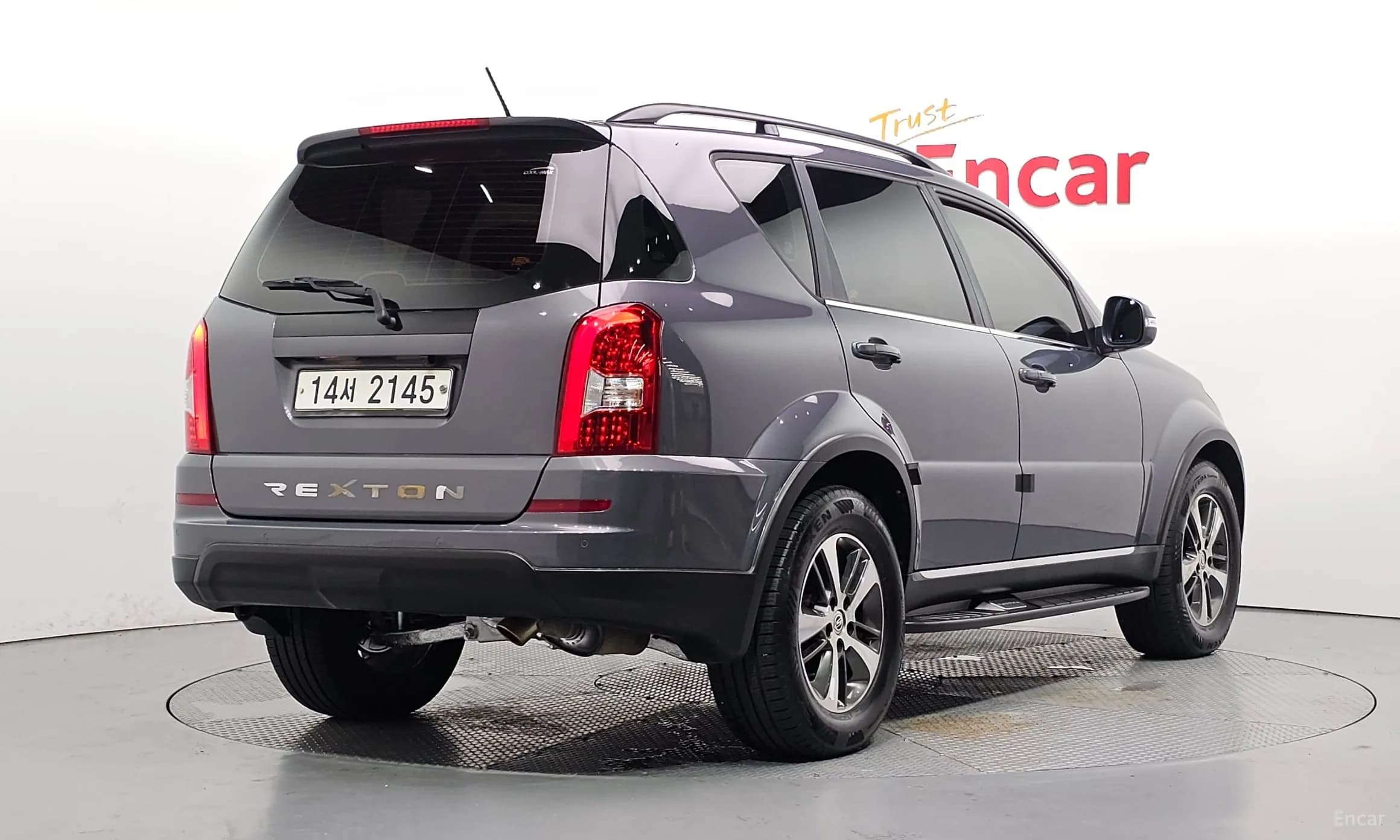 Rexton W