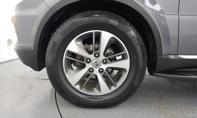 Rexton W
