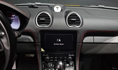 718 Cayman