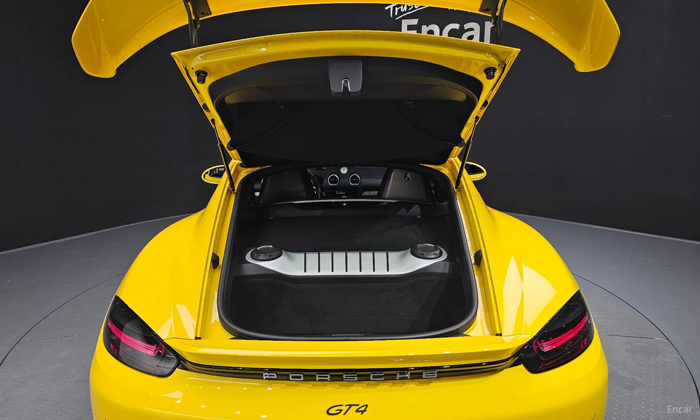 718 Cayman