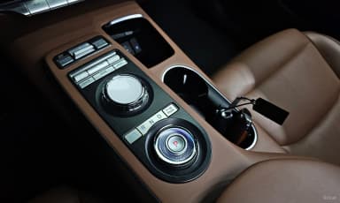 GV70
