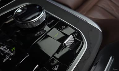 X7 (G07)
