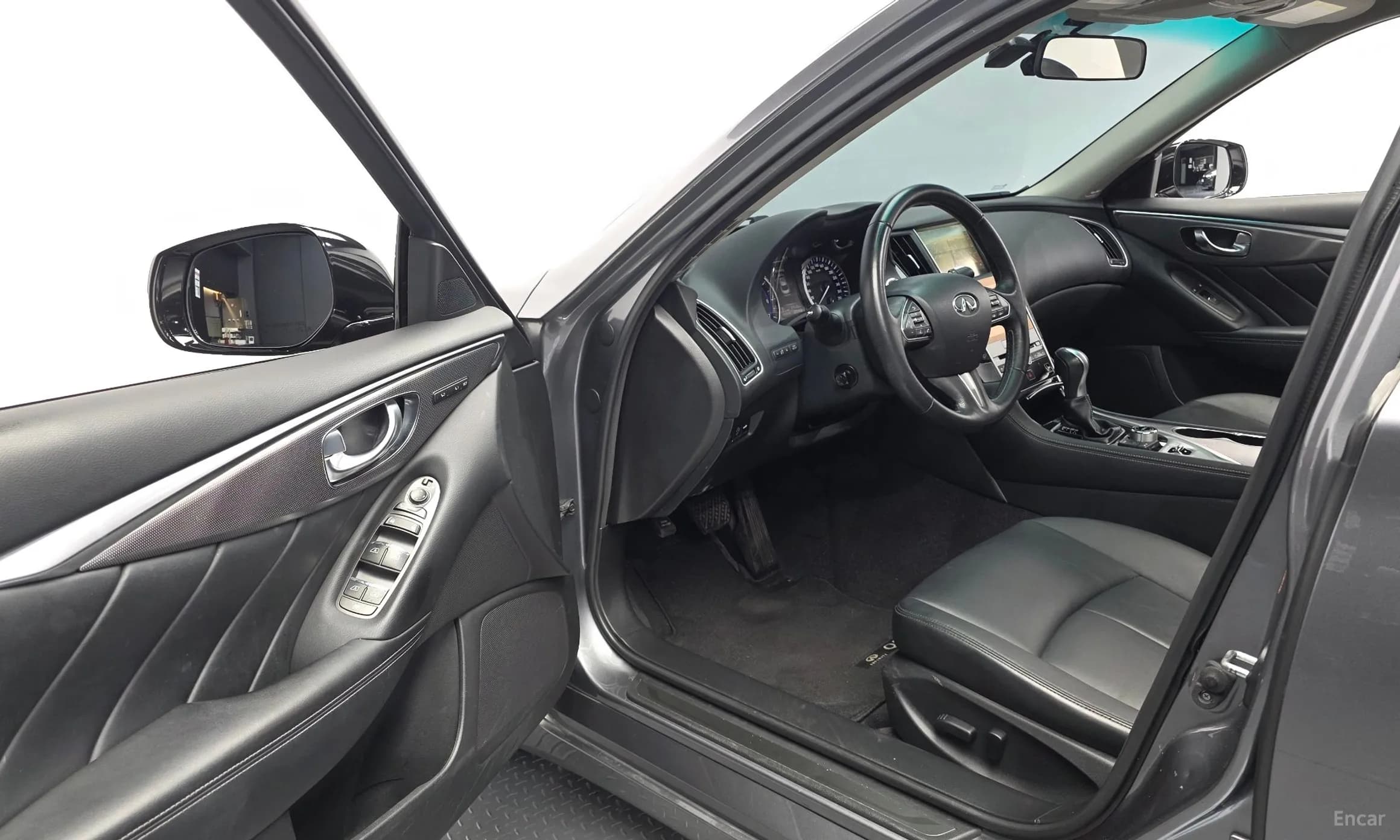 Q50