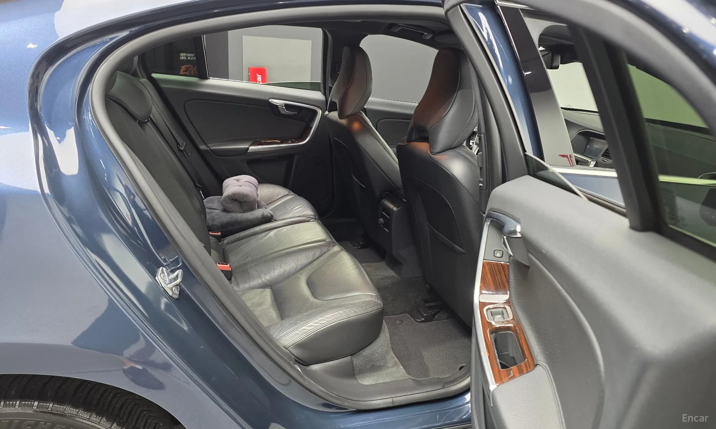 S60
