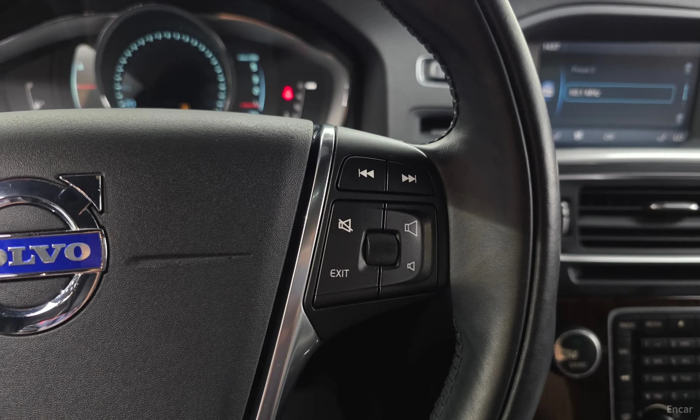 S60
