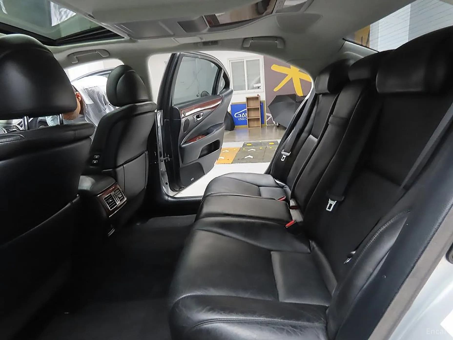 LS460L