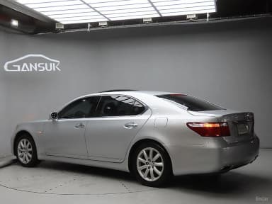 LS460L