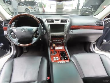LS460L