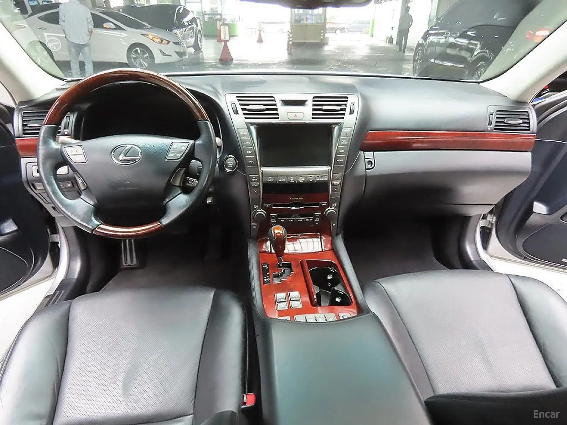 LS460L