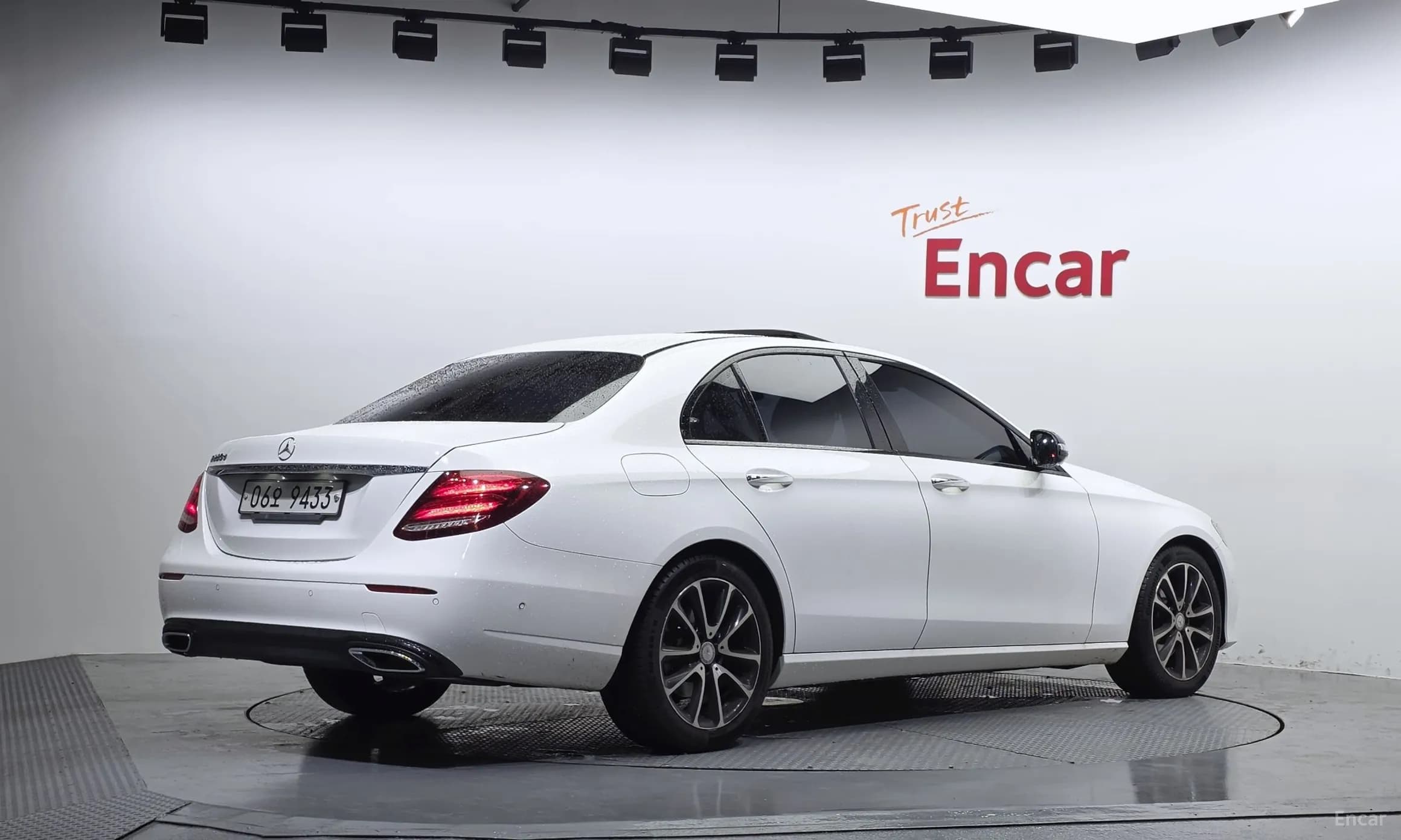 E-Class W213